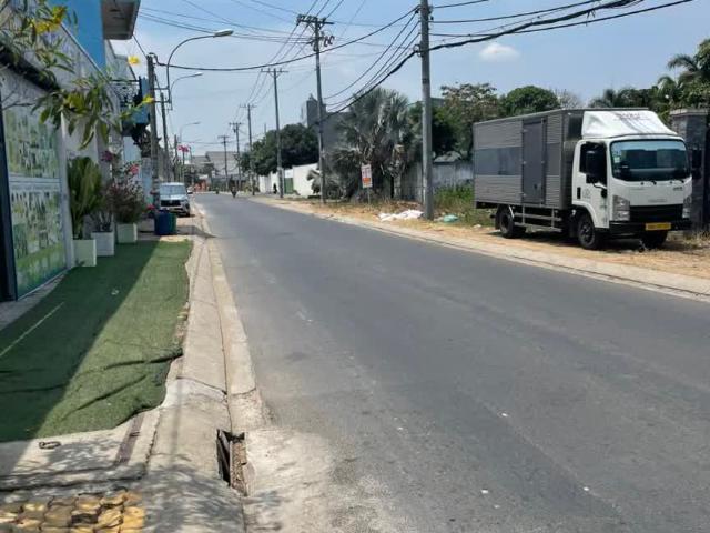 Bán nhà mặt tiền 25x80m giá 50 tỷ Đường Tân Xuân 2, Hóc Môn