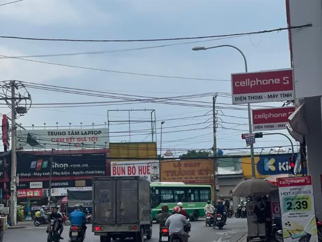 Bán nhà mặt tiền 4,3x27m giá 10,7 tỷ TL, Mặt tiền Nguyễn Ảnh Thủ, Quận 12