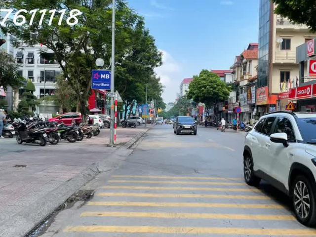 Bán nhà mặt ngõ 158 Nguyễn Sơn Lâm Hạ, kinh doanh sầm uất 90m*7T, MT5m, 2x tỷ
