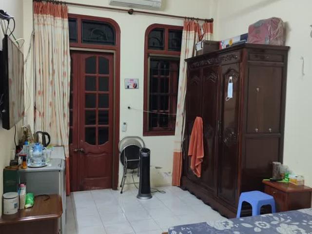 Bán Nhà Mặt Ngõ Thịnh Quang 40M 4T 4 Ngủ Giá Chỉ 5 Tỷ 8