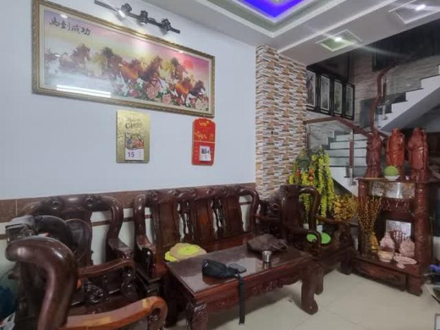 Bán nhà mặt phố Tân Hòa 2, Q. 9, 68m2, 4 tầng, 7.8 tỷ, sổ hồng