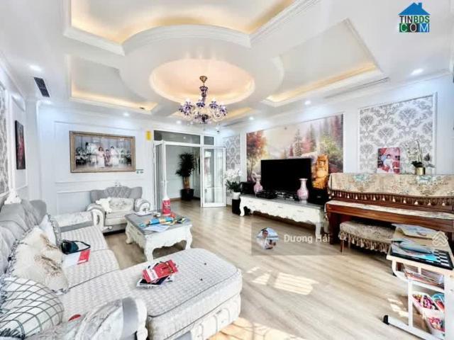 Bán nhà mặt phố thuộc KĐT Dịch Vọng gần công viên Cầu Giấy 190m2*MT 14m KDVP ở đẳng cấp
