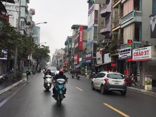 Bán nhà mặt phố Bạch Mai, 86m2 x MT 5.2m, giá 33 tỷ, Kinh doanh sầm uất