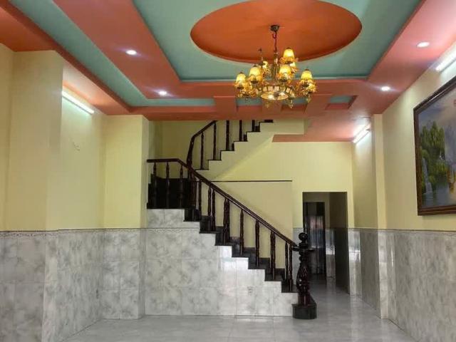 Bán Nhà Mặt Phố Bình Hưng Hòa B, Bình Tân 92m2, 4pn, 4WC Chỉ 9.5 Tỷ Sổ Hồng Chính Chủ