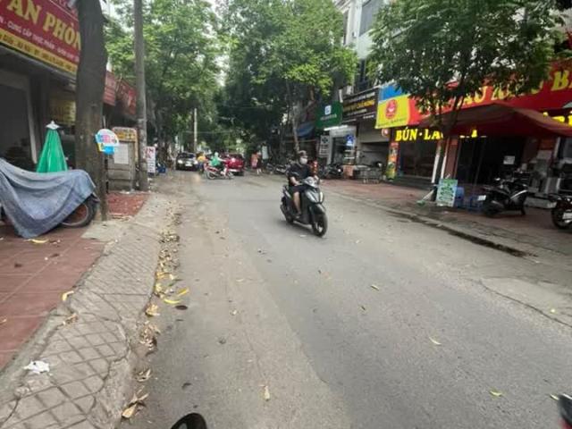Bán Nhà Mặt Phố Dịch Vọng Hậu Cầu Giấy 24 Tỷ 55M 6 Tầng MT 4M Thang Máy, Vỉa Hè, Kdoanh