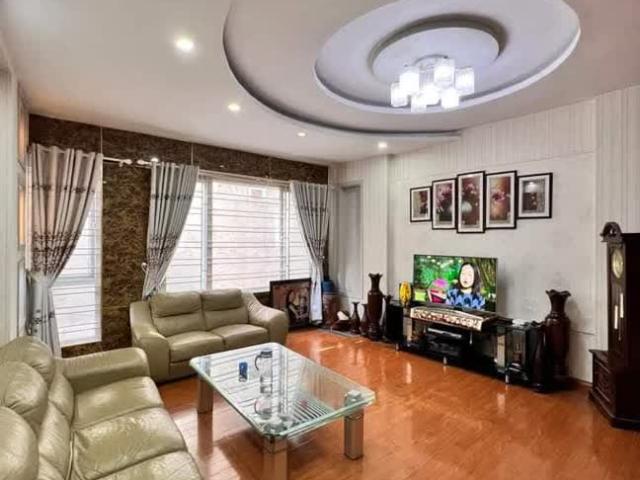 Bán nhà mặt phố doãn kế thiện q. Cg kd ô tô 40m 4t nhỉnh 7 tỷ