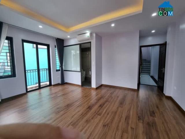 Bán nhà mặt phố Giảng Võ quận Đống Đa, LÔ GÓC, THANG MÁY, 82m, 5.2m mặt tiền, nhỉnh 47T