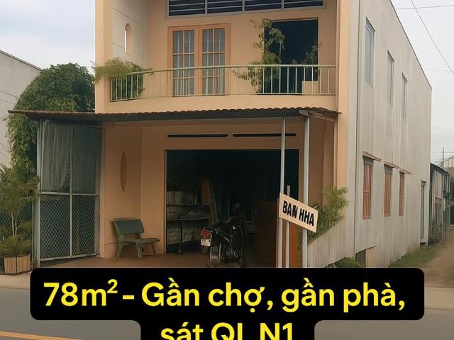 Bán nhà mặt phố. Gia tốt ở phường Tân Châu tỉnh An Giang. Duong lớn thuận lợi cho việc kinh doanh