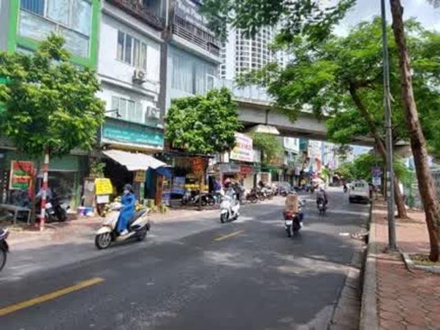 Bán nhà mặt phố Giáp Nhất Thanh Xuân, vỉa hè 2 bên, KD đỉnh, gần ngay Nguyễn Trãi, DT 60m2 x6T