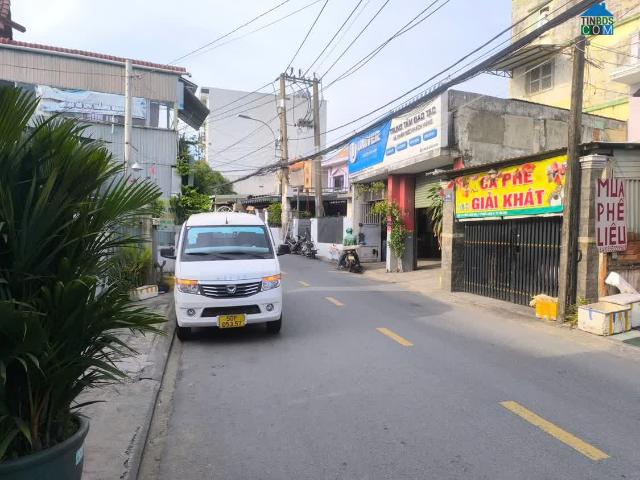 Bán nhà mặt phố Nam Hòa, P. Phước Long A, Q. 9, dt = 160m², giá = 14.5 tỷ, sổ đỏ