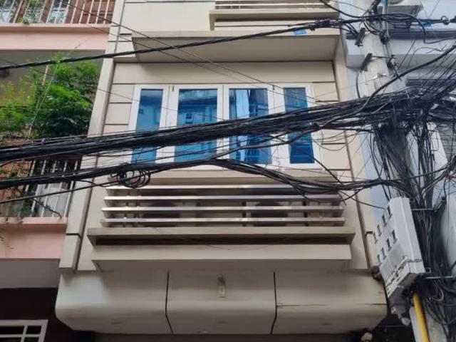 Bán nhà mặt phố Nguyễn Lương bằng, vị trí đẹp, vỉa hè rộng, kinh doanh khủng