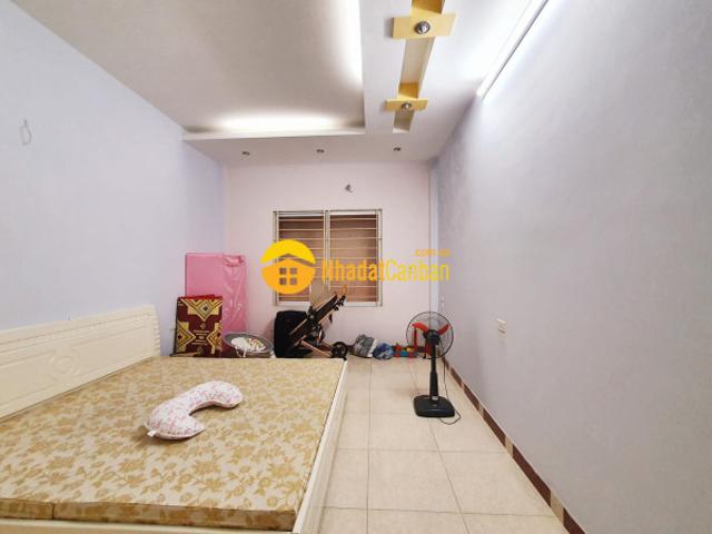 Bán nhà mặt phố nguyễn xiển, 60m2, ngay ngã tư, 490trm2