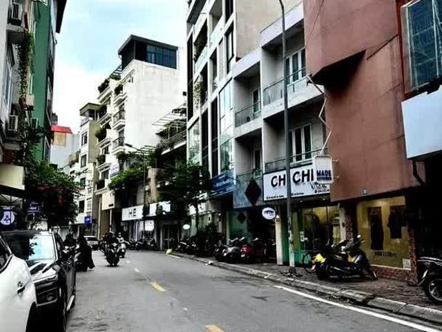 Bán Nhà Mặt Phố Đông Các, Đống Đa, 50M2 4 Tầng MT 4M 21 Tỷ Khu Vực Hiếm Nhà Bán