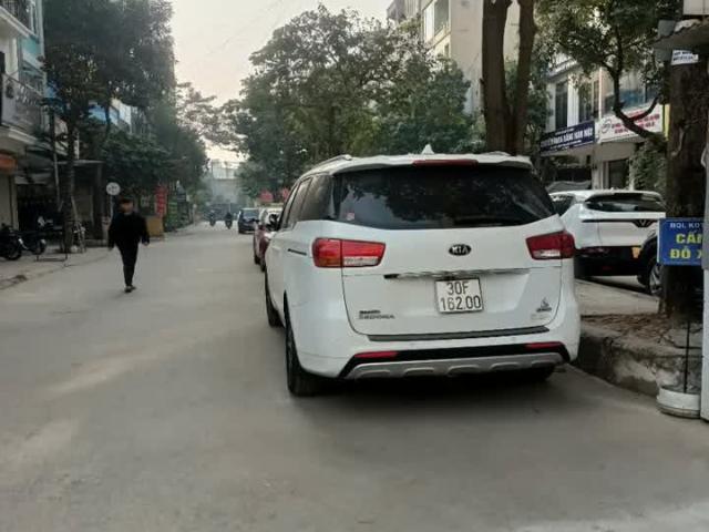 Bán Nhà Mặt Phố Phân Lô Vỉa Hè _kinh Doanh Đỉnh 48m, 5 Tầng _ Oto Tránh Đỗ Ngày Đêm Giá Chỉ 14 Tỷ