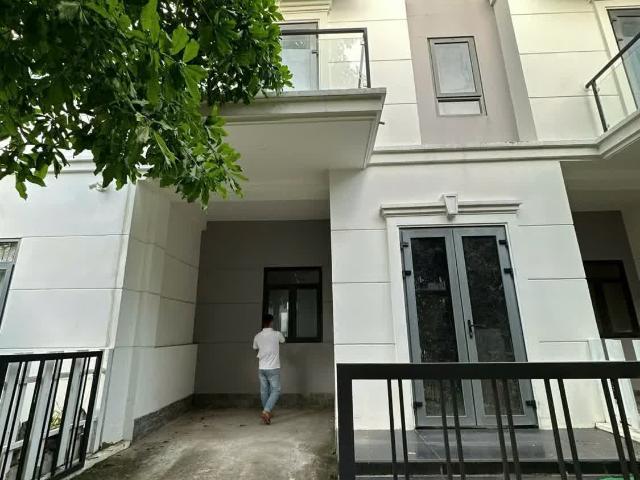 Bán Nhà Mặt Phố Sim City Trường Thạnh, Quận 9 – Vị Trí Đắc Địa – Giá Chỉ 8,5 Tỷ