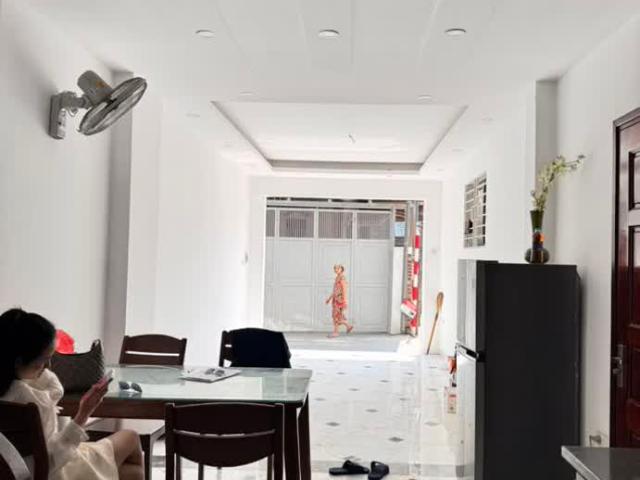 Bán nhà Mễ Trì Hạ, 36 m2, 4 tầng, 3 ngủ, hai thoáng trước sau, giá 6.8 tỷ