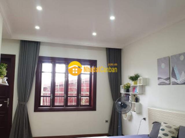 Bán nhà đền lừ 46m2 x 4t chỉ 10,8 tỷ, vỉa hè, ô tô, kinh doanh. 0975149
