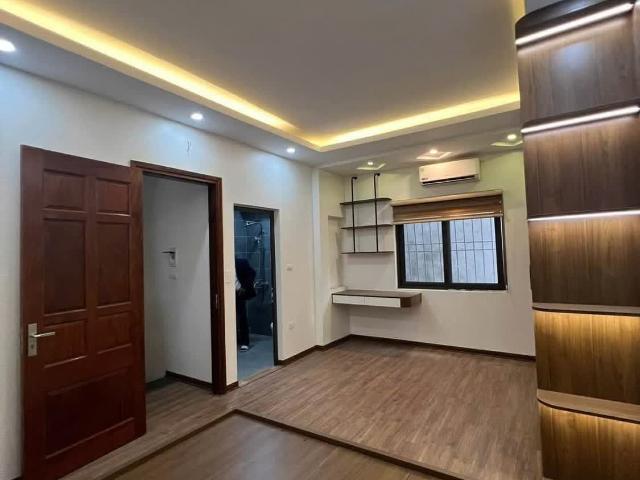 Bán nhà Đền Lừ Nguyễn Đức Cảnh, 30m2 x 5T, 2 thoáng, 3 ngủ, full nội thất. Giá 7,55 tỷ