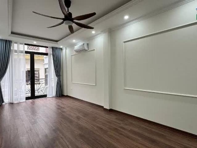 Bán Nhà Ăn Tết Nguyễn Văn Cừ, Bồ Đề, Long Biên. Yên Tĩnh, Nở Hậu. Mới Đẹp, 71m2*4t, 11.65 Tỷ