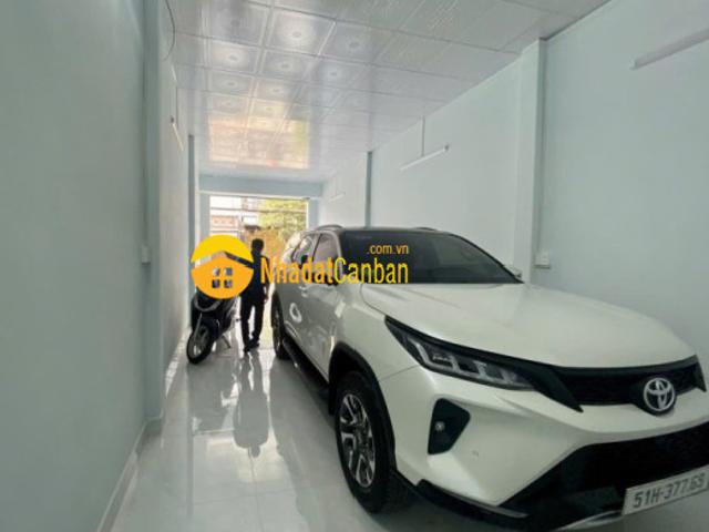 Bán nhà nặt tiền lý thánh tông ngang 4m sổ vuông gần trường kinh doanh tốt 11 tỷ hơn