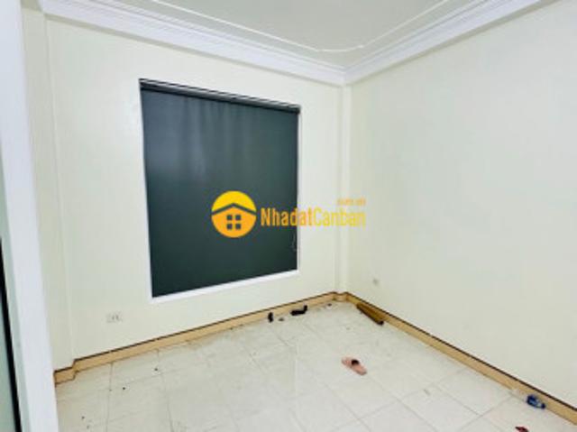 Bán nhà nam dư 4 tầng dân xây ô tô lùi cửa 15m ô tô tránh hoàng mai