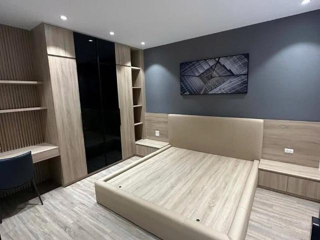 BÁN NHÀ NGỌC LÂM diện tích 85m 6 tầng thang máy, nở hậu, ngõ thông ôtô vào nhà, GIÁ 21. Xtỷ
