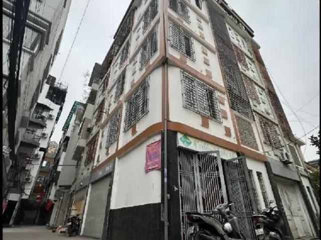 Bán Nhà Ngọc Lâm, Long êBIn. 45m 5T, MT4,5M Ô ôTLô Góc, Kinh Doanh. 7,3 tỷ