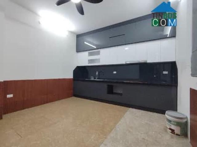 Bán nhà Ngọc Thuỵ, DT 50m2, MT 4m, Xây 4 Tầng, Giá 8,6 tỷ, Nhà Lô Góc Gara Ô tô