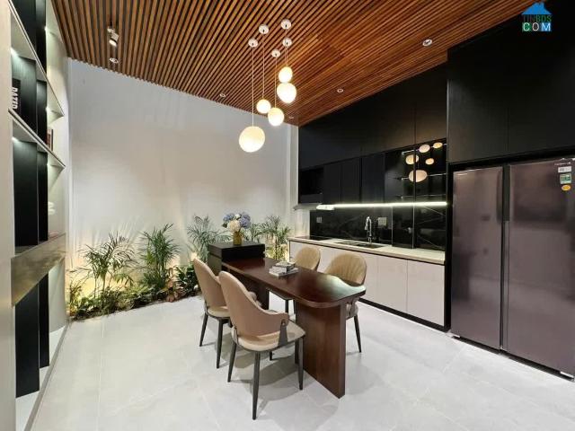 Bán Nhà Ngọc Thuỵ Long Biên, Oto Đỗ Cửa, Thang Máy, Phân Lô, 50m Nhỉnh 12 Tỷ