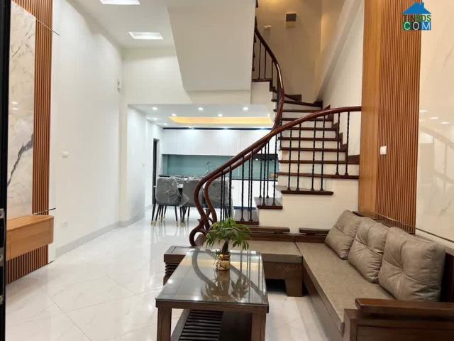 Bán Nhà Ngọc Thuỵ Thang Máy Full Nội Thất 40m Nhỉnh 9 Tỷ