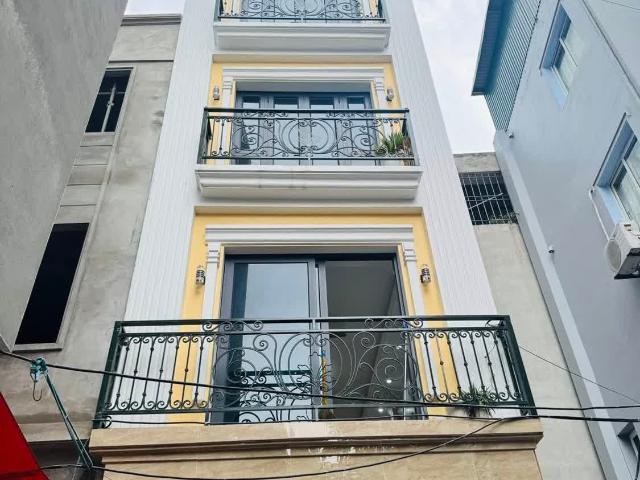 Bán Nhà Ngọc Thụy 50m2 7T Dân Xây 2 Thoáng 13 Tỷ, Ô Tô Đỗ Cửa, Full Nội Thất