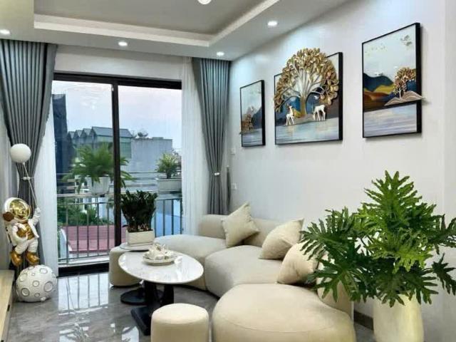 Bán nhà Ngọc Thụy 51m 6 tầng thang máy ô tô qua hơn 16 tỷ