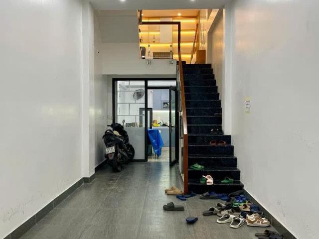 Bán nhà Ngọc Thụy 36m 6 tầng phân lô ô tô 2 thoáng hơn 10 tỷ