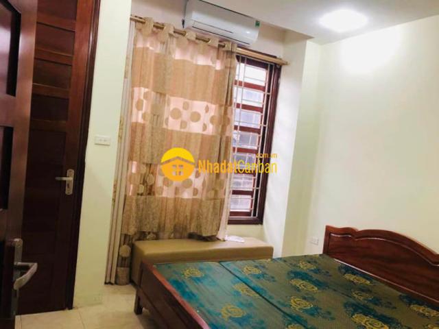 Bán nhà đường giải phóng gần hồ phương liệt, 5 tầng phân lô rất gần đường ô tô thông