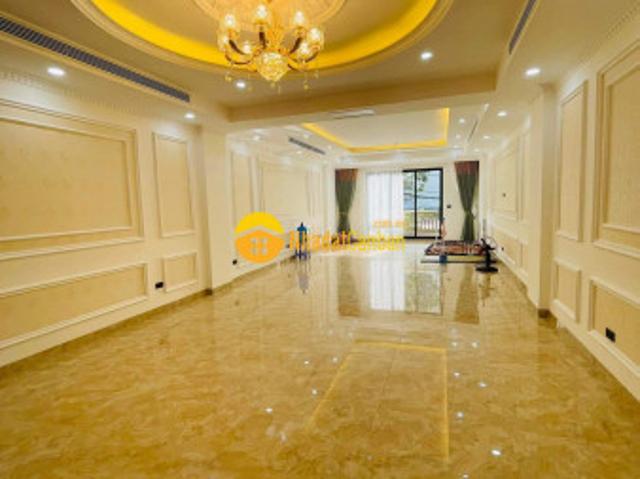 Bán nhà đường hoàng quốc việt hà nội 76m2 x 7 tầng x 30 tỷ kinh doanh thang máy