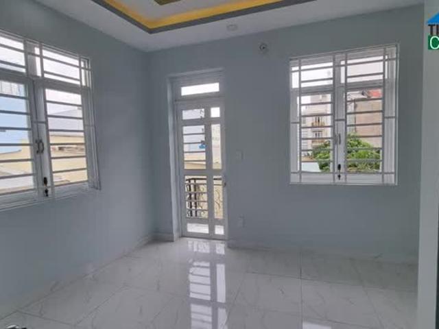 Bán nhà đường Lạc Long Quân, Lô góc, Phong cách hiện đại, Nhỉnh 4 tỷ