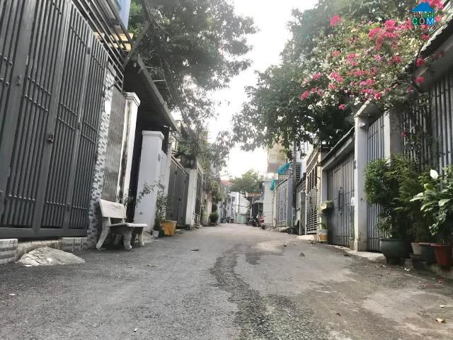 Bán nhà đường Lê Văn Việt, 55m2, 2 tầng, hẻm ô tô, 6 tỷ nhỉnh