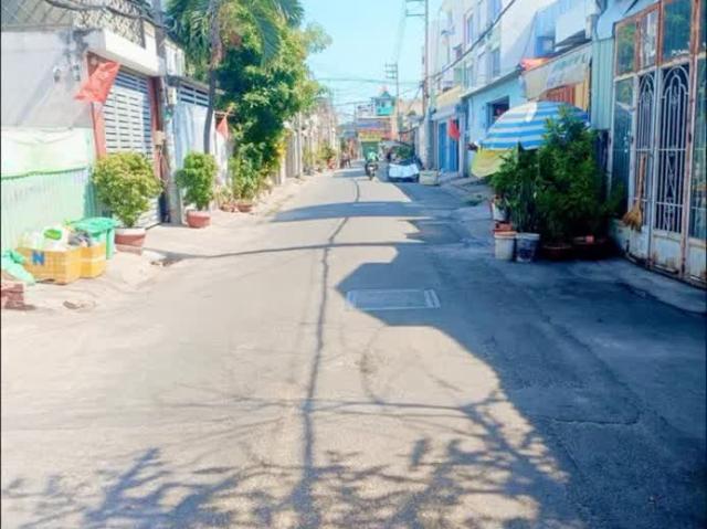 Bán nhà đường Lê Văn Quới, Bình Hưng Hòa A, Bình Tân, 70m2, 2 tầng, nhỉnh 5 tỷ
