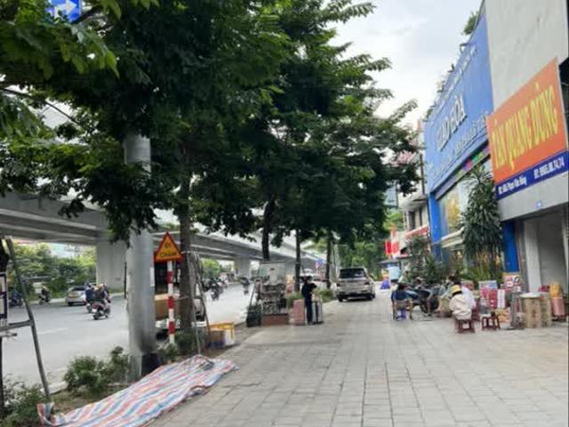 Bán Nhà Đường Phạm Văn Đồng Quận Cầu Giấy. 240m Mặt Tiền 12m Nhỉnh 30 Tỷ. Cam Kết Ảnh Thật. Chủ