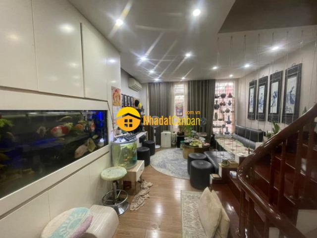 Bán nhà ngõ phố trung tả đống đa dt 36m2 x 4 tầng mt4,6m nhỉnh 4tỷ