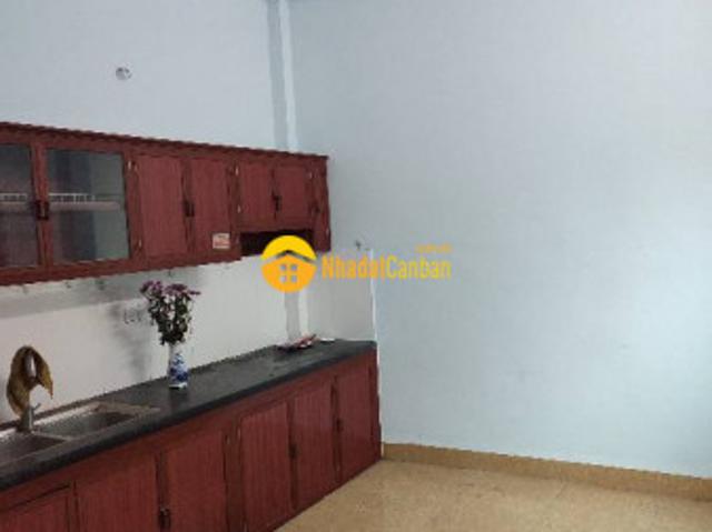 Bán nhà đường quyết thắng yên nghĩa hà đông ô tô lùi cửa tiện ích đầy đủ dt 33 m2. Gía 2.6