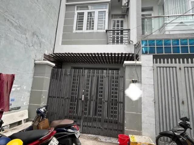 Bán nhà Đường số 10, Hiệp Bình Phước, Thủ Đức, DT 52m2 4mx13m x 2 tầng, Giá chỉ 4.268 tỷ còn TL