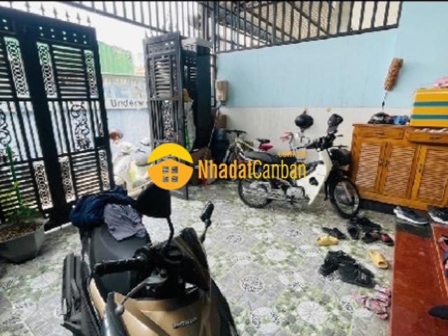 Bán nhà đường số 10, linh xuân, thủ đức, hẻm xe hơi, 3 tầng, 90m2, chỉ 4.9 tỷ