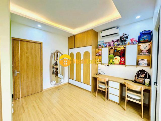 Bán nhà ngõ trương định, 50m2, lô góc, ô tô vào nhà