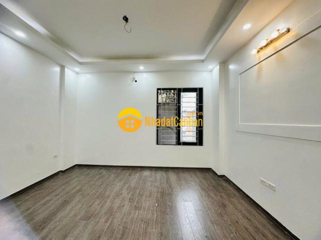 Bán nhà đường võng thị, tây hồ, dt 43m2, 6 tầng, ô chờ thang máy