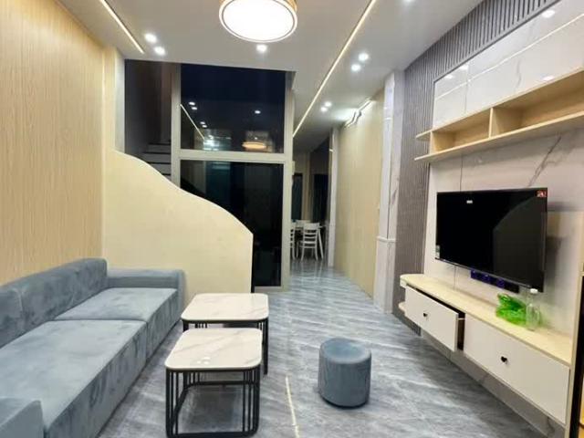 Bán nhà ngõ 140 Ngọc Thuỵ 45m x 4T thang máy, oto tránh, gửi xe oto 10m, chỉ hơn 8t còn tl. LH