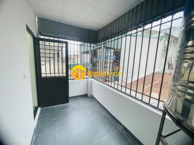 Bán nhà ngõ 147 tân mai, 5 tầng, ở ngay, giá chỉ 4.55 tỷ