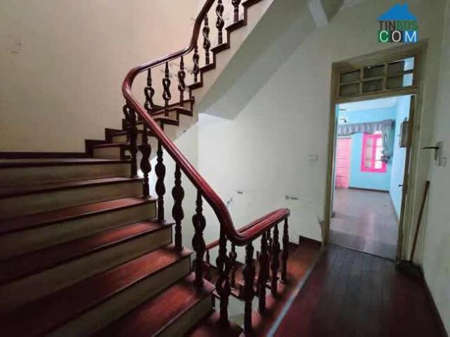 Bán nhà ngõ 198 Lê Trọng Tấn, DT 63m, 5 tầng, MT 4m, giá 21 tỷ, ngõ oto tránh