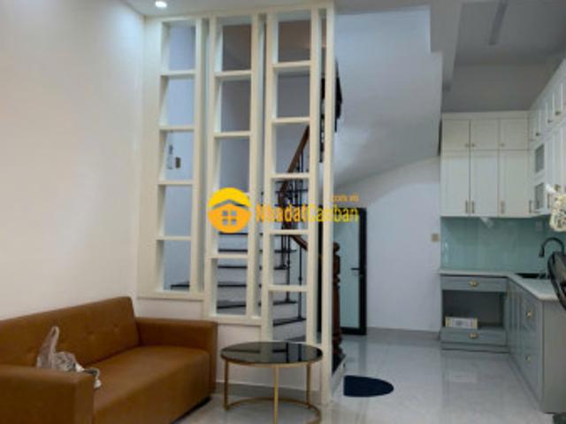 Bán nhà ngõ 132 cầu giấy 33m2 x 5 tầng giá 7.8ty 0382 276