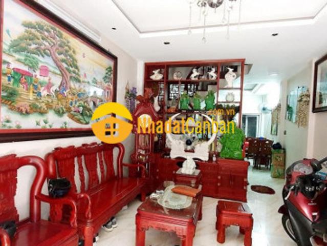 Bán nhà ngõ 50 đình thôn, oto, kinh doanh, 43m2 x 3t, giá 4.5 tỷ